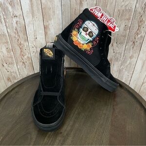 Vans Sk8-Hi Dia de Vans (Black/Multi) High Top Sneaker Size 5 Women